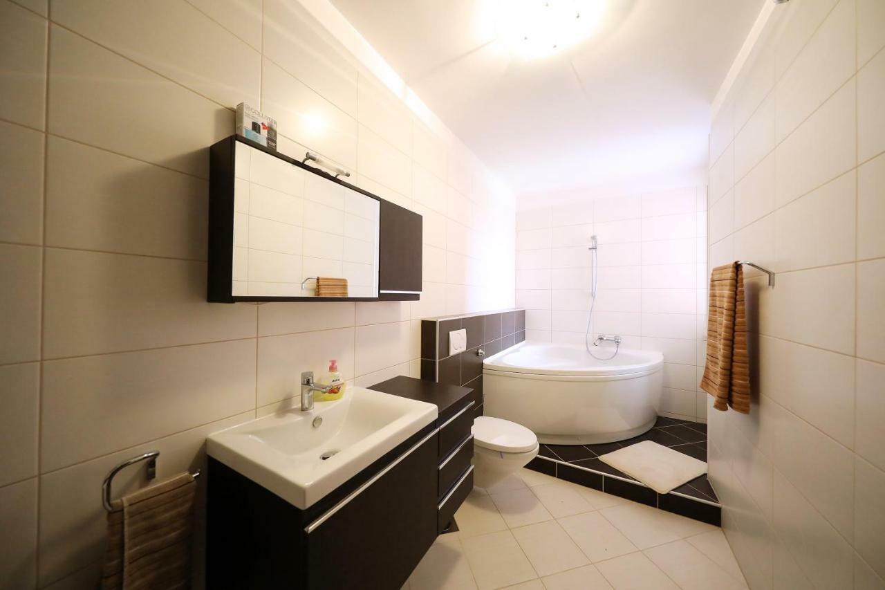 Easyliving House Near Zadar Villa Posedarje Bagian luar foto